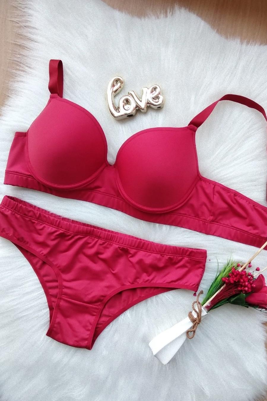 CONJUNTO DE LINGERIE PLUS SIZE BÁSICO EM MICROFIBRA BASE DE ESPUMA E  CALCINHA TRADICIONAL